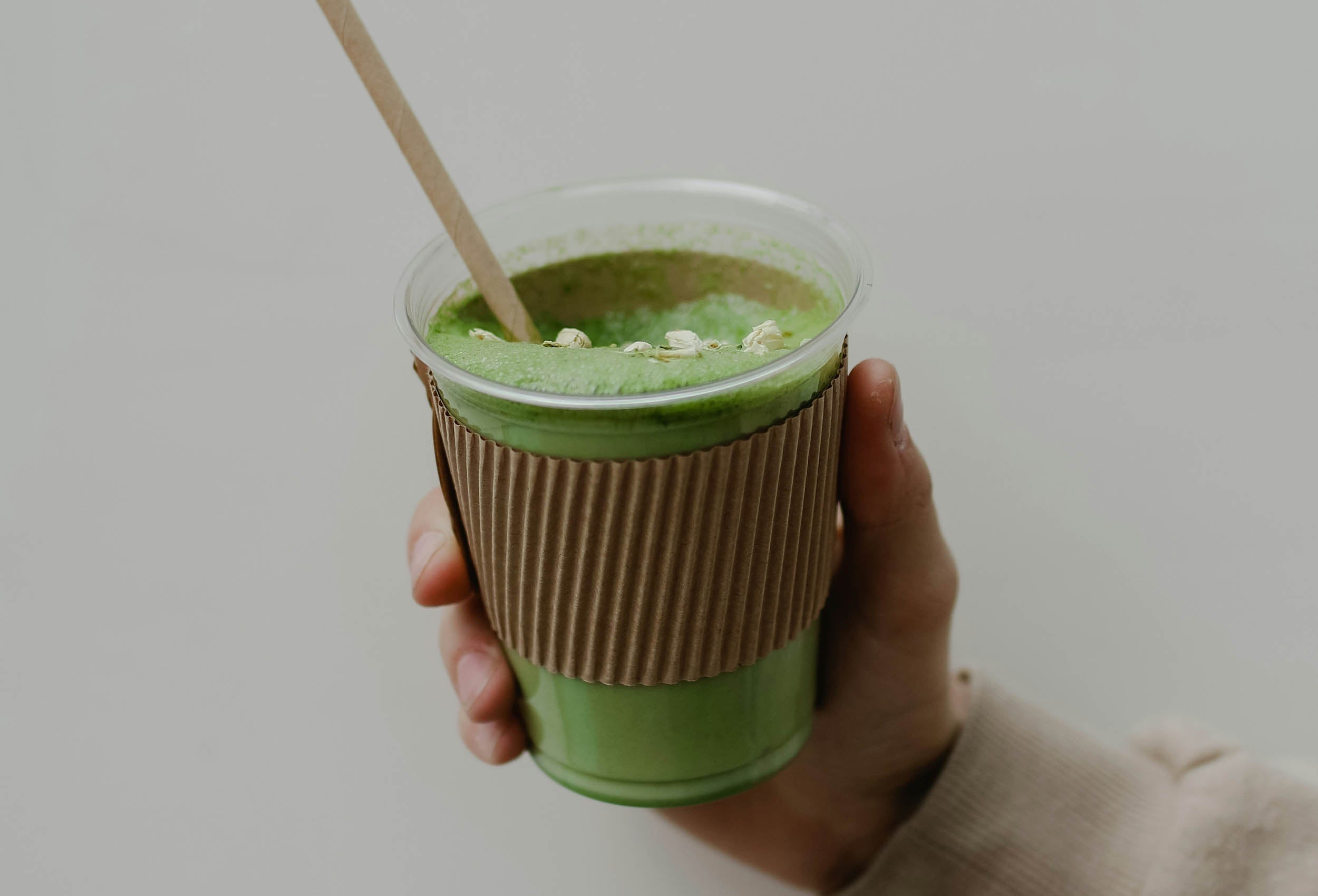Matcha im Becher